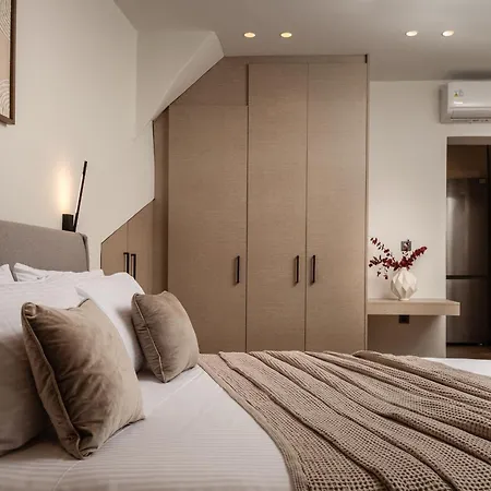 Astarte - St Dionisios & 扎金索斯镇