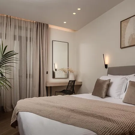 Astarte - St Dionisios & *