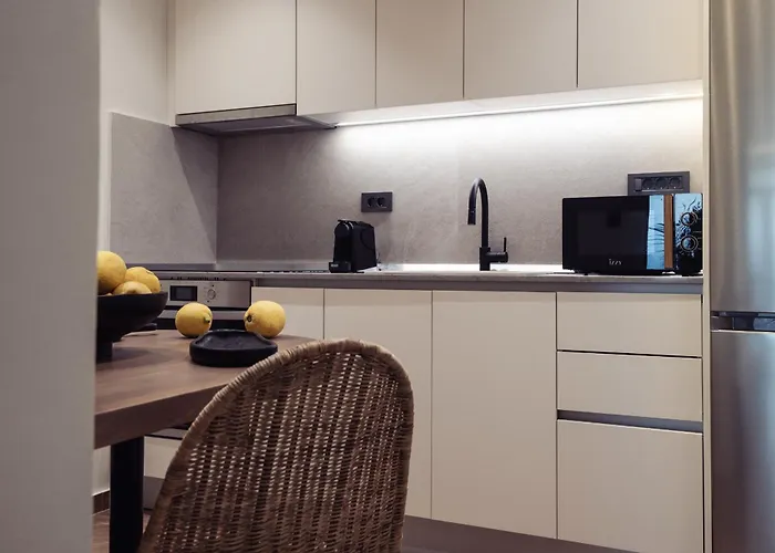 Astarte - St Dionisios & *